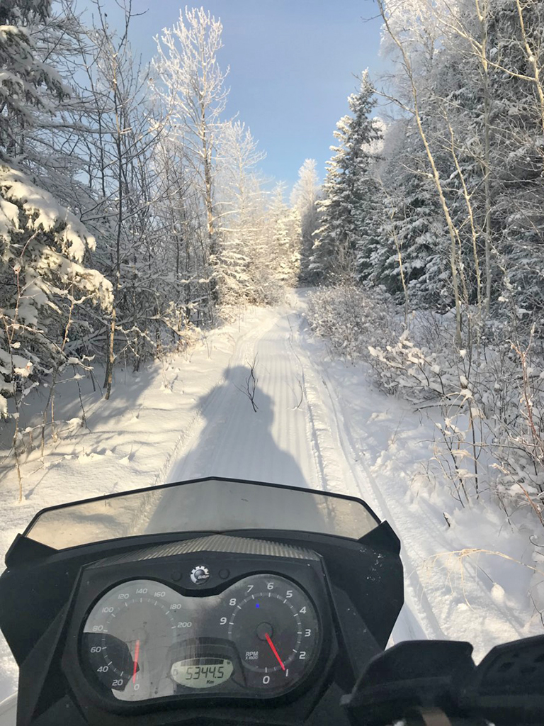 SkidooTrail_WebHeadVert